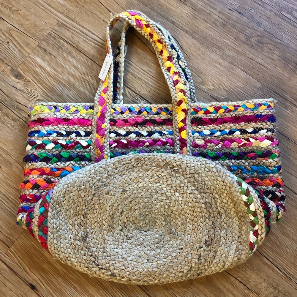 Francesca’s Straw Boho Tote Bag - Picture 2 of 10